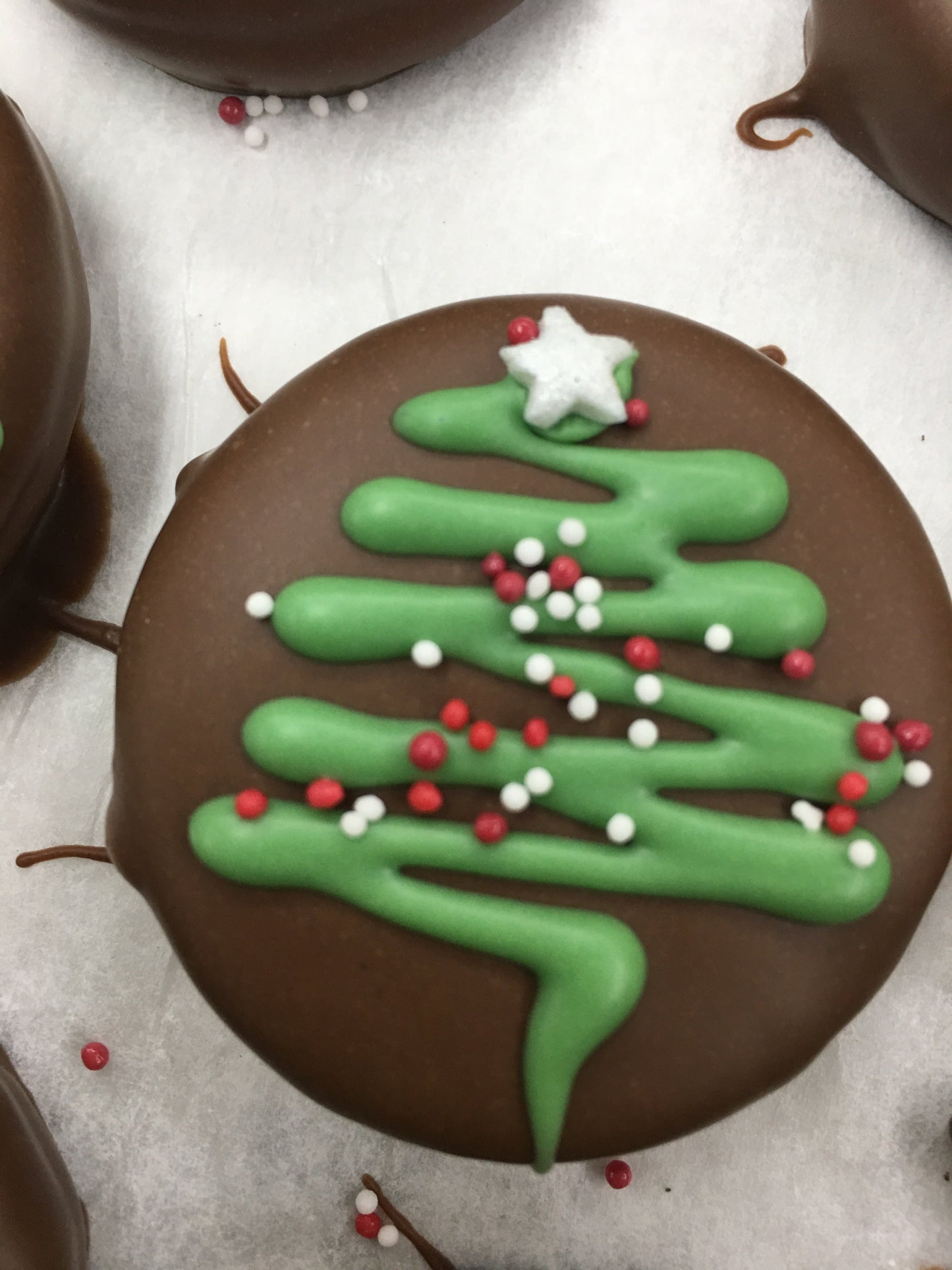 Seasonal Sandwich Cookie
